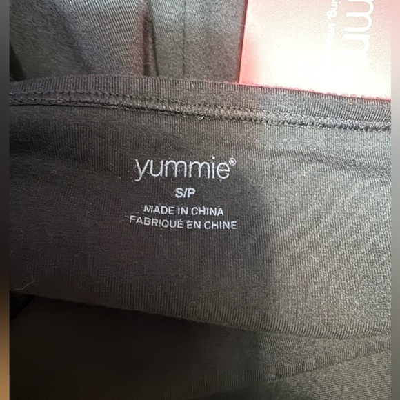 Yummie JODI BLACK SLIM STRETCH BOOTCUT SHAPING LEGGING Size Small Black nwt - Picture 5 of 15